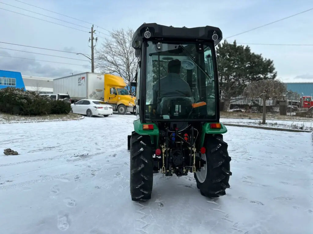 🚜 Tracteur avec Cabine et Chargeur Frontal – Moteur Perkins